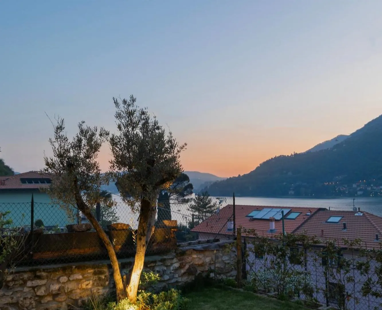 Torno Lumina House - Private Garden & Lake View