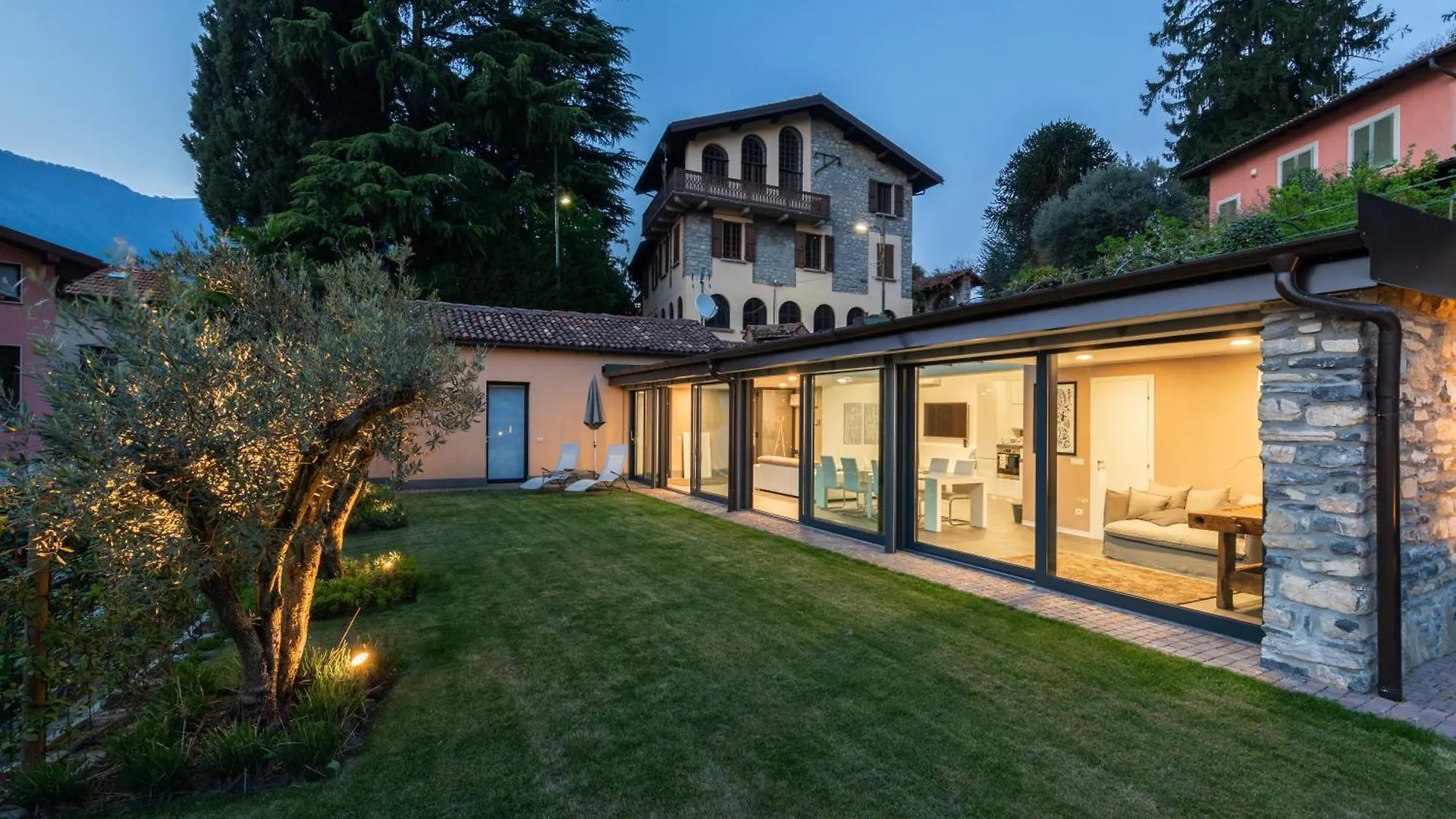 Torno Lumina House - Private Garden & Lake View